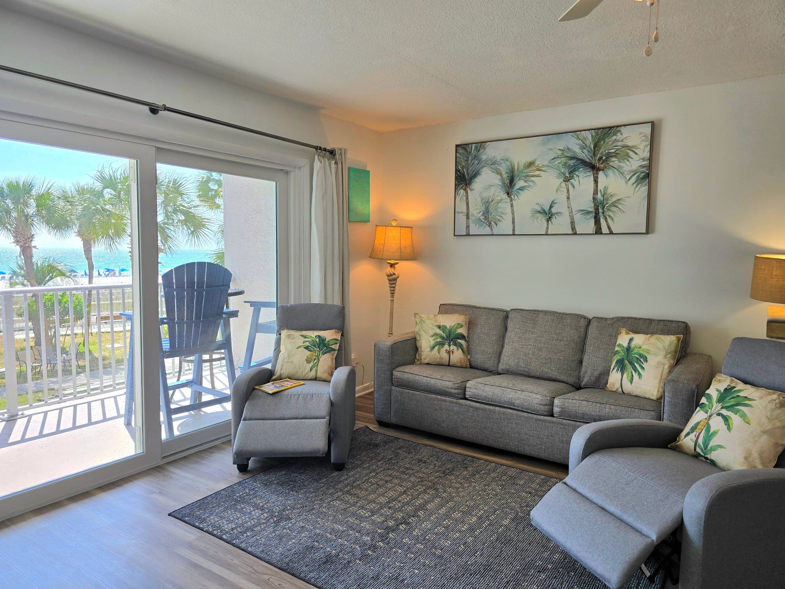 Direct beachfront living room with 2 recliners and queen siz. Summit 209, The Summit.